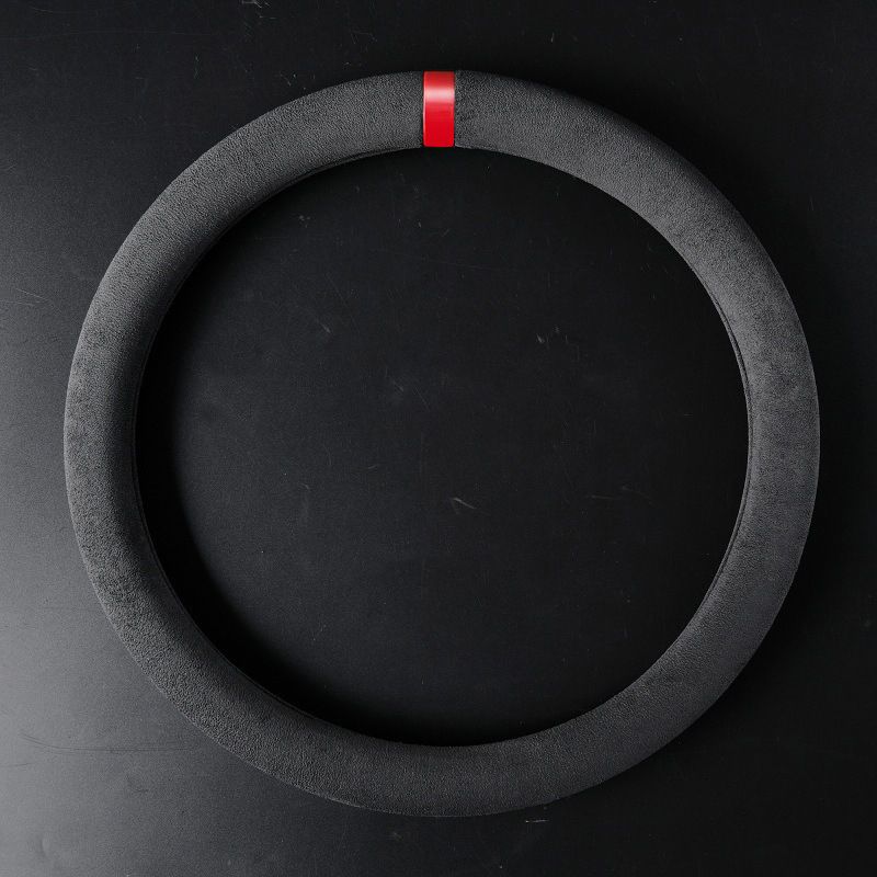 The steering wheel cover is made of all-season suede leather and suede handlebar cover. It is anti-slip, sweat-absorbing and breathable