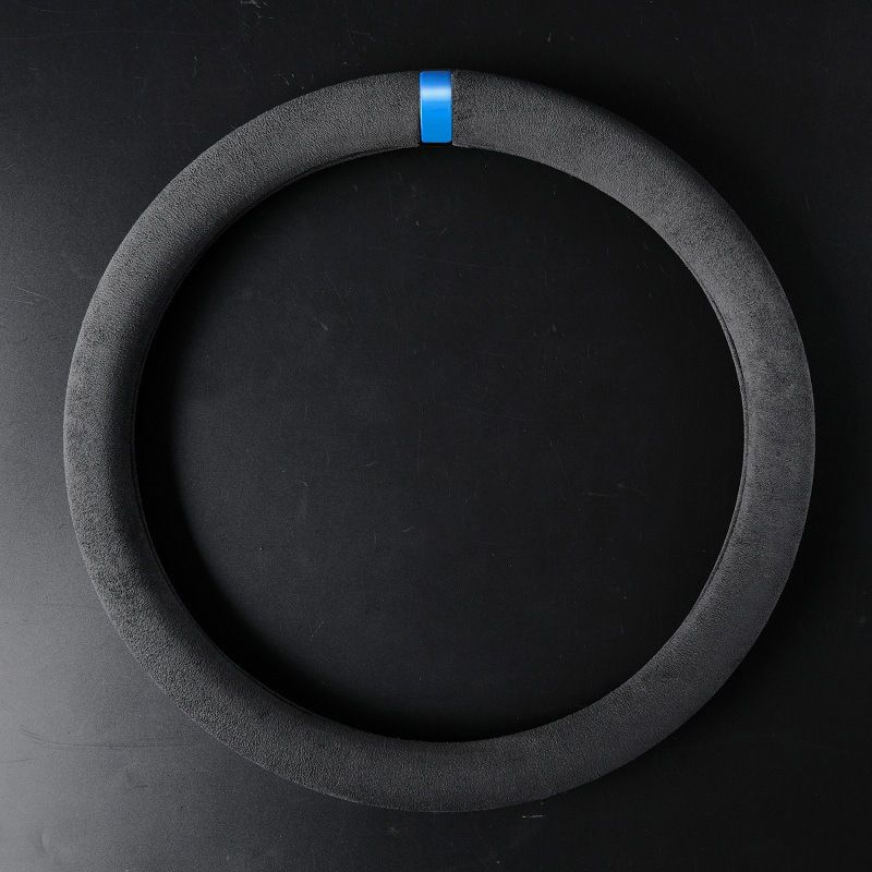 The steering wheel cover is made of all-season suede leather and suede handlebar cover. It is anti-slip, sweat-absorbing and breathable